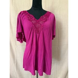 Beverly Drive Pink top with bead and embroidered accents